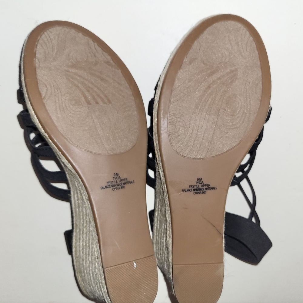 NWOT Black Impo Stretch Espadrille Sandals sz 9 - Picture 3 of 3